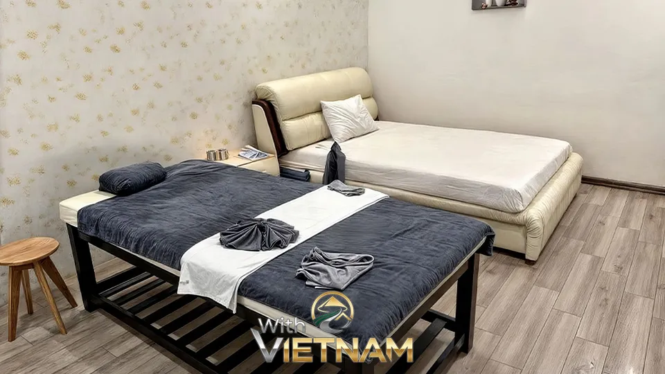 두 개의 침대가 있는 스파 룸