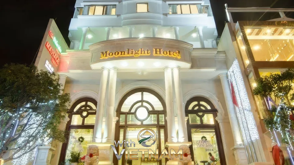 문 라이트 호텔의 화려한 야경