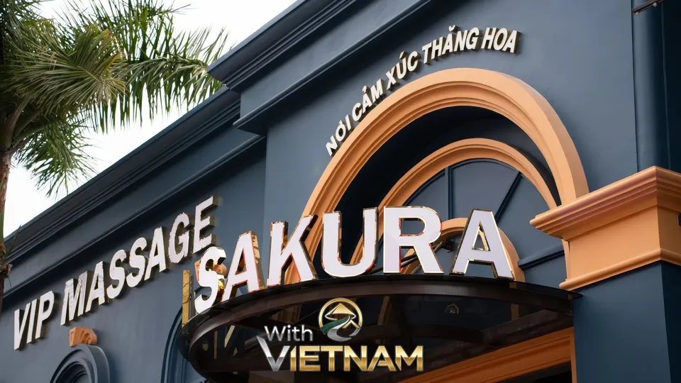 뉴 사쿠라 마사지샵 입구 간판