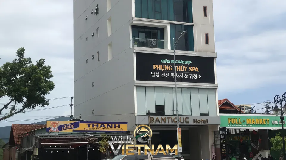 다낭 풍투이 스파가 있는 반티크 호텔 외부