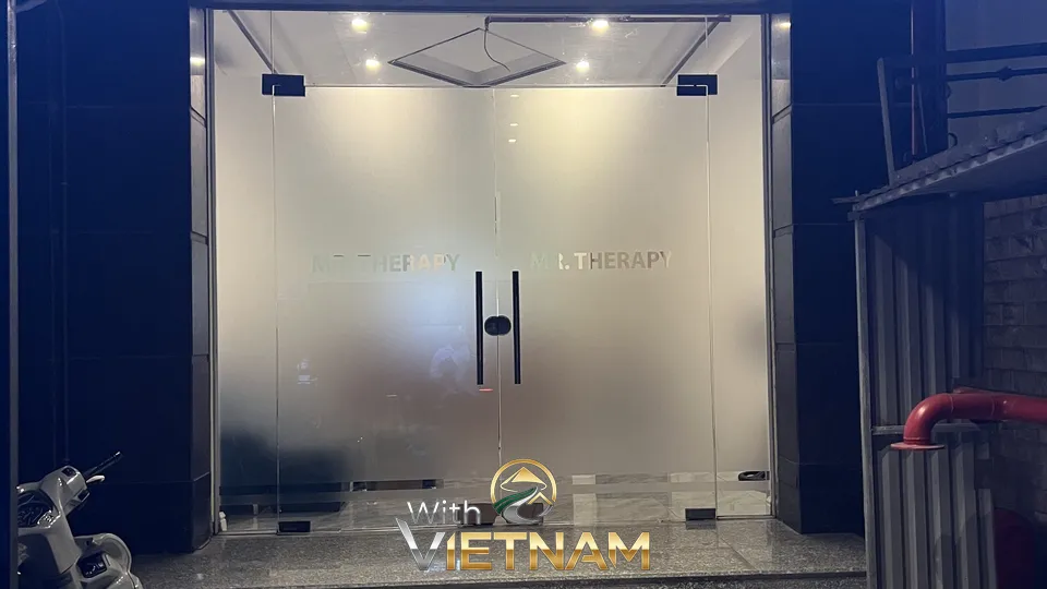 하노이 리 스파 유리 출입문