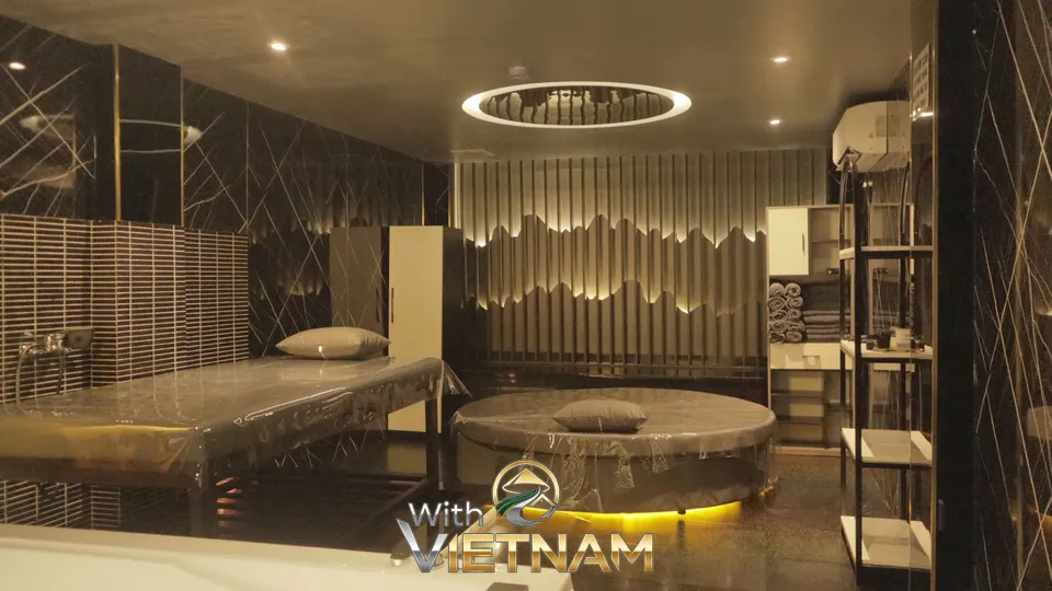 벽면 장식이 돋보이는 스파